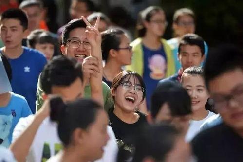 高考解压吃瓜比赛,吃瓜比赛趣味横生,释放压力欢乐多